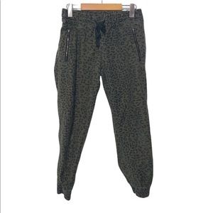 Aritzia TNA Gray Leopard Print Joggers